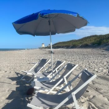 1 Umbrella 4 Chairs - Canova Beach Park